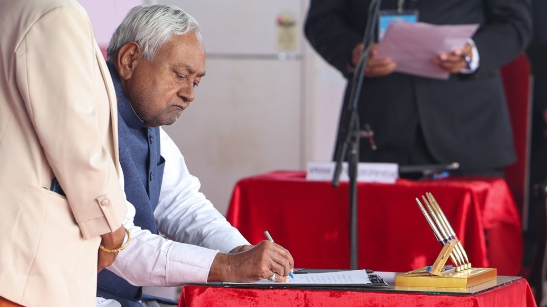 Nitish Kumar To Naveen Patnaik&mdash; Here Are India's 10 Longest-Serving Chief Ministers
