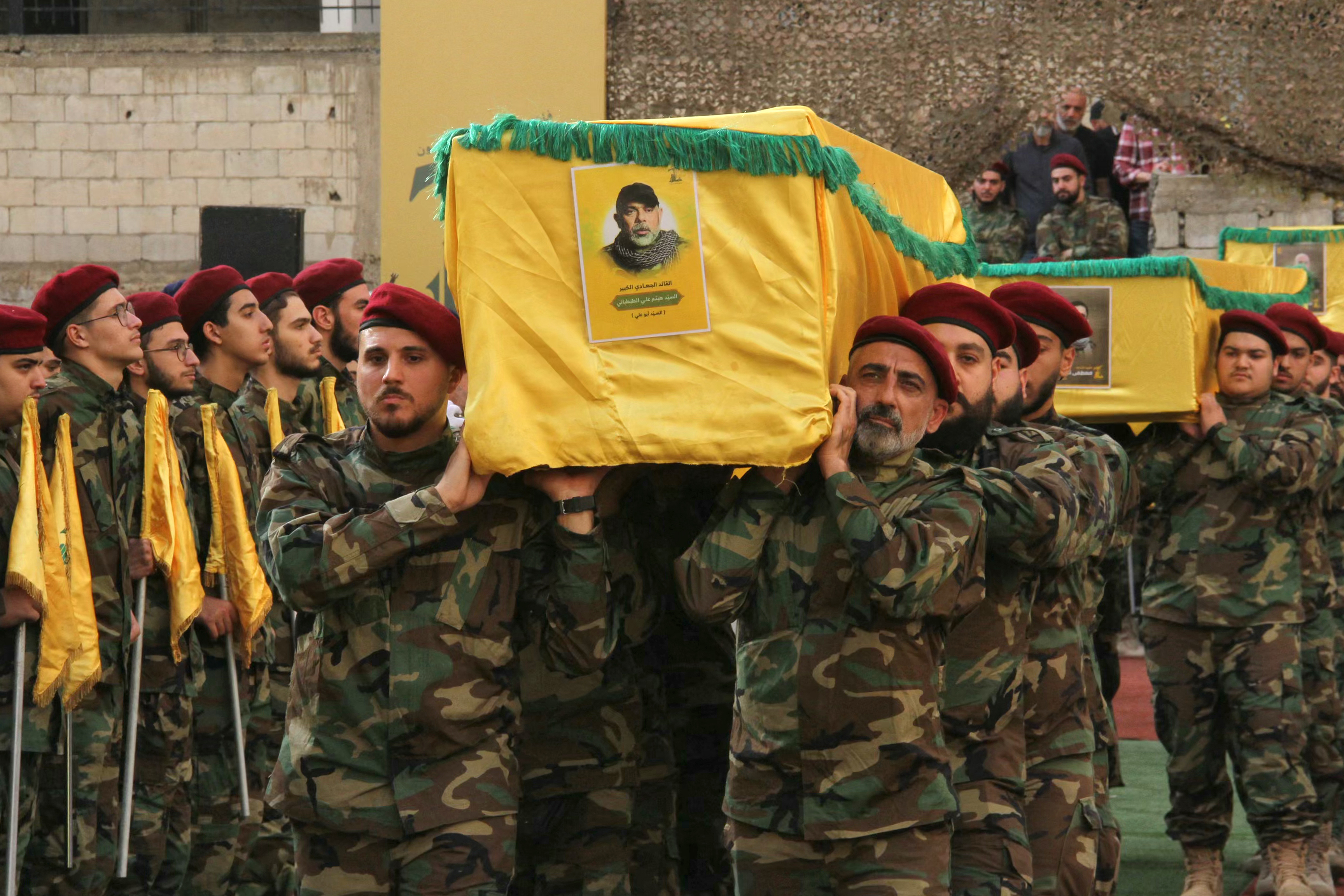 खून का बदला लेना होगा... हिजबुल्लाह टॉप कमांडर के खात्मे के बाद इजरायल को ईरान की ललकार, एक और जंग की आहट?