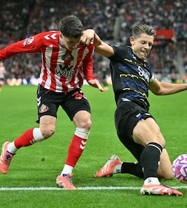 Sunderland Moves Into Fourth Place After Home Draw With Everton