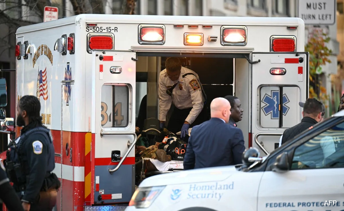 Twee officieren van de Amerikaanse Nationale Garde zouden zijn neergeschoten nabij het Witte Huis Twee officieren van de Amerikaanse Nationale Garde zouden zijn neergeschoten nabij het Witte Huis