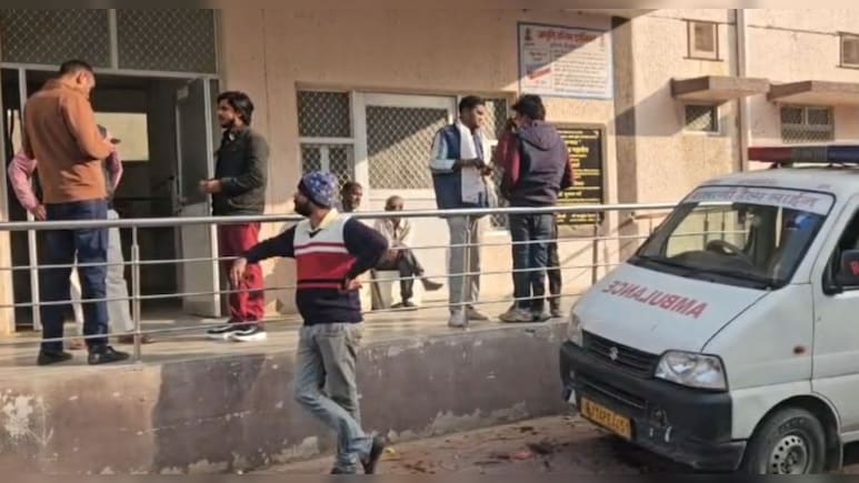 खेत से घर लौटते समय ट्रेलर ने पूरे पर‍िवार को रौंदा, सभी की मौत; हाईवे जाम