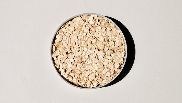 Oats offer a range of health benefits Oats offer a range of health benefits