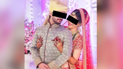 'आधे कपड़े पहनकर आओ, मैं तुम्हारे साथ सो जाऊं...', प्रोफेसर ससुर करता था भद्दे कमेंट, महिला ने दर्ज कराया केस