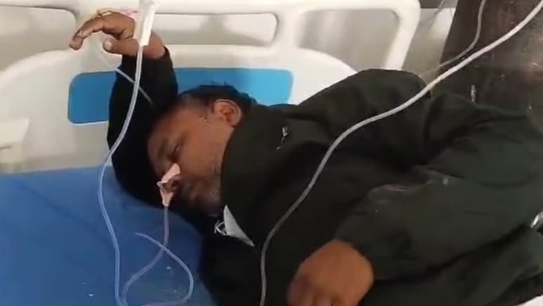 गोंडा में एसआईआर में लगे अध्यापक ने खाया जहर, अधिकारियों पर लगाया यह गंभीर आरोप