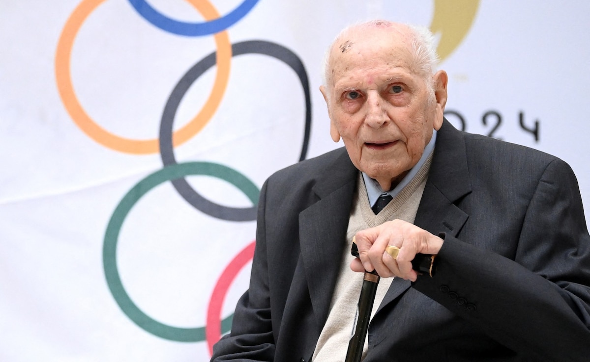Charles Coste, World's Oldest Living Olympian And Cycling Champion, Dies At  101 | Olympics News