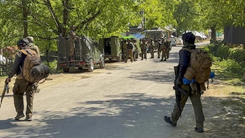 जम्मू: आतंकी हमले की थी तैयारी, तभी पुलिस ने किया गिरफ्तार, पाकिस्तान से जुड़े तार