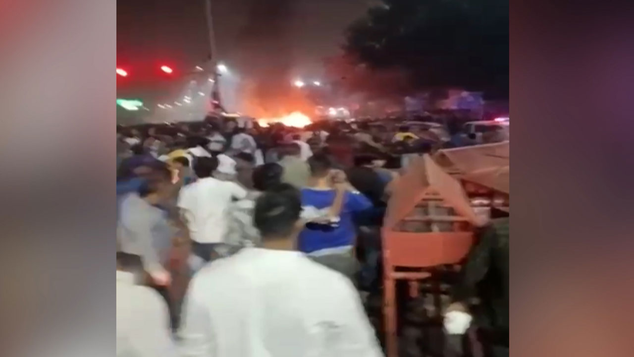 8 Dead, 6 Injured In Explosion In Car Near Delhi's Red Fort