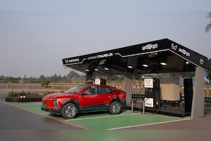 Mahindra Inaugurates Ultra-Fast Charging Network, Aims 1000 Points By 2027 End