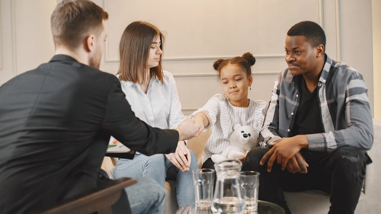 India's Youngest Minds Now At High Risk For Mental Health Disorders: Expert Flags Concerns, Shares Tips