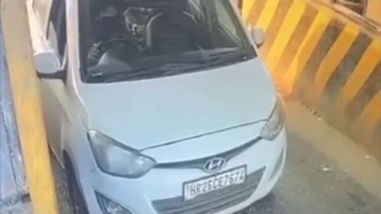 New CCTV Footage Shows Delhi Suicide Bomber At Toll Plaza, Wearing Mask