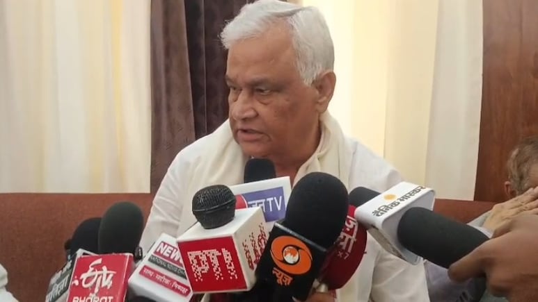 मंत्री किरोड़ी लाल मीणा पहुंचे अलवर दौरे पर, किसानों के साथ गलत करने वालों का लाइसेंस होगा रद्द