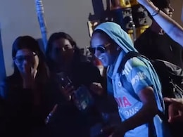 वर्ल्डकप जीत का जश्न मनाती कैप्टन हरमनप्रीत कौर, इस पंजाबी गाने पर किया ताबड़-तोड़ भांगड़ा