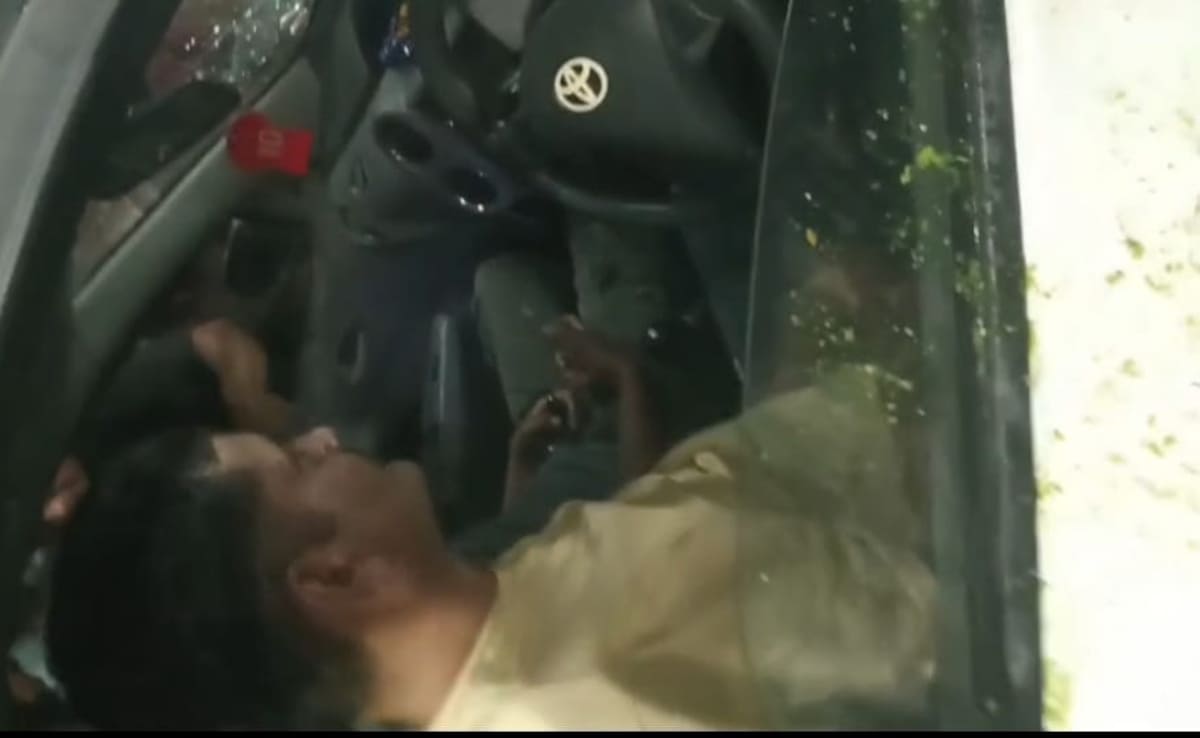 "Drunk" Cops Behind Wheel Leave Trail Of Injuries In Bhopal, Indore