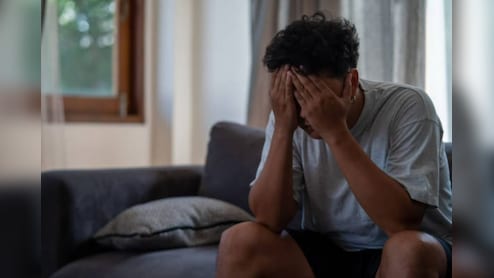 30 लाख की सैलरी, 5 मकान, लेकिन बीमार पड़ा तो पत्नी अनाथालय में छोड़ गई..6 ऑपरेशन झेल चुके CA का छलका दर्द