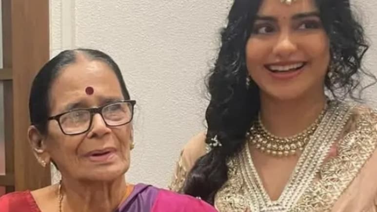 अदा शर्मा पर टूटा दुखों का पहाड़, नानी के निधन से बुरी तरह बिखर गईं एक्ट्रेस