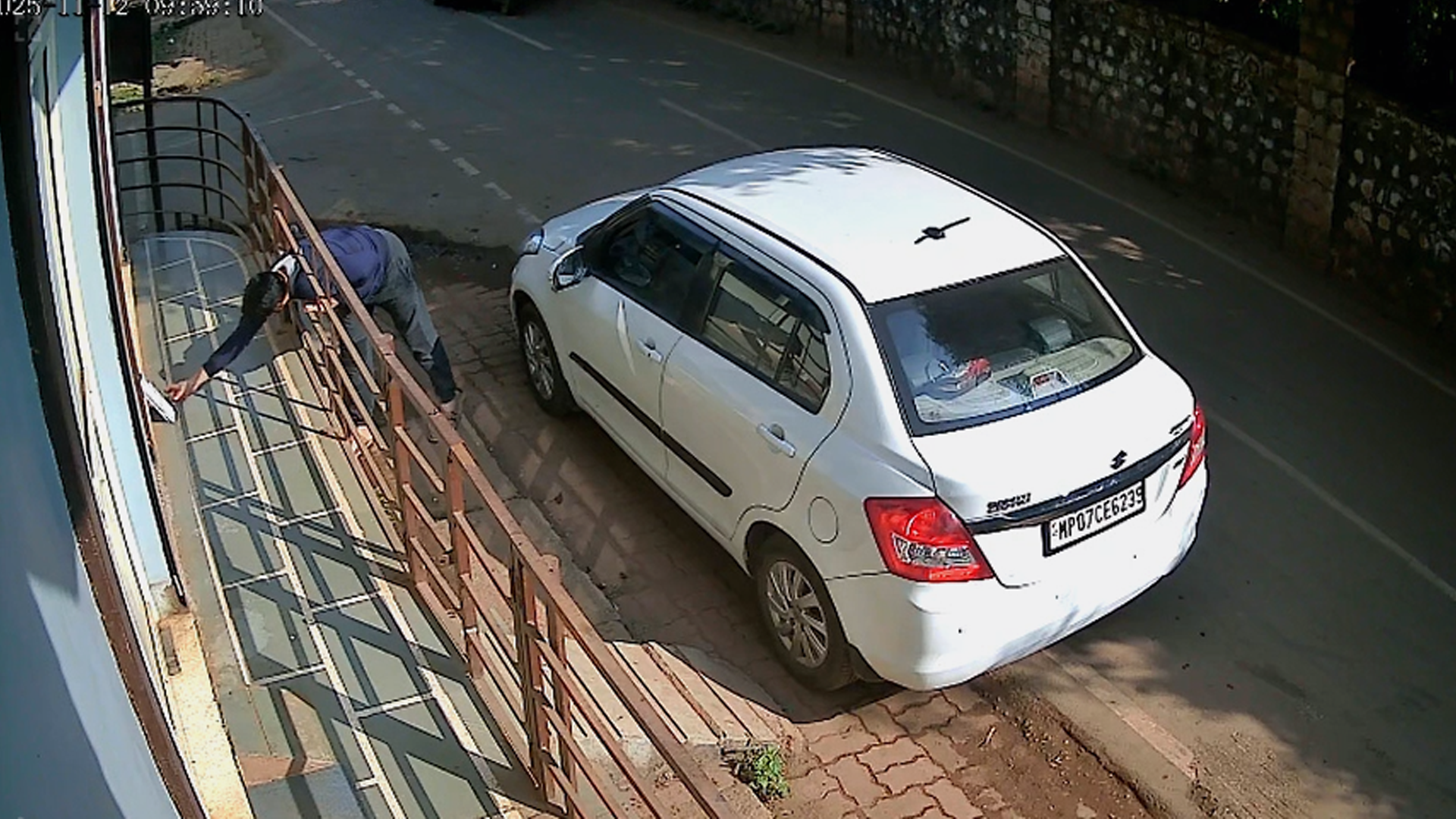 Man Steps Out Of Rs 8 Lakh Car, Steals Newspaper Worth Rs 8