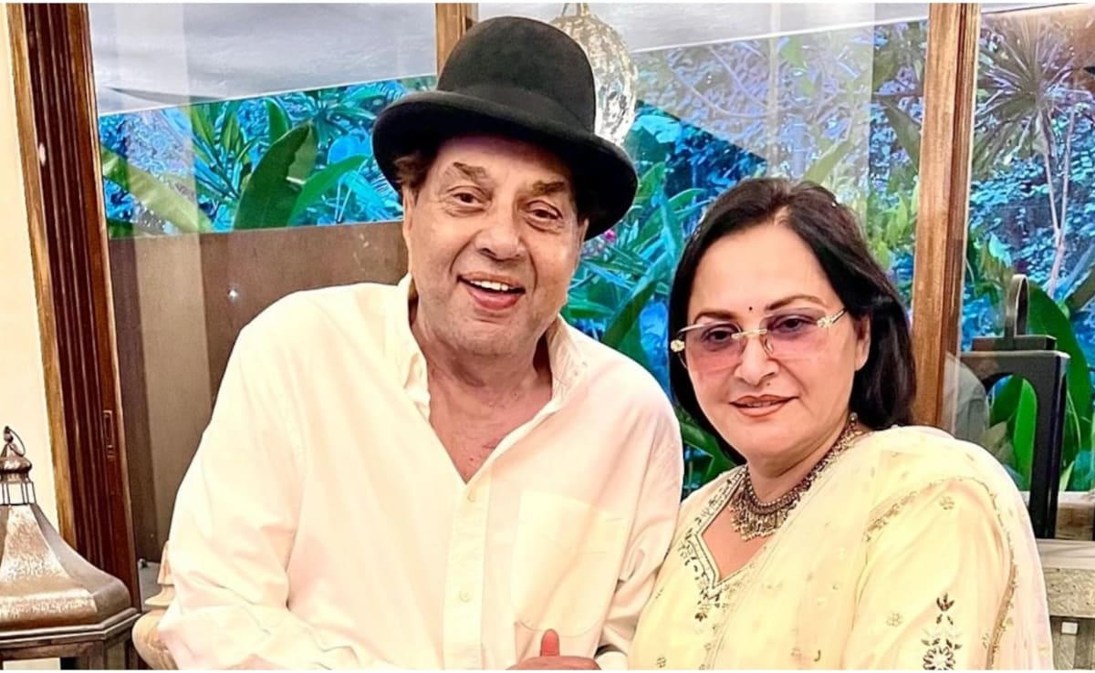 Jaya Prada Pays Tribute To Dharmendra: "I Met Him A Few Months Ago, He Was So Joyful"