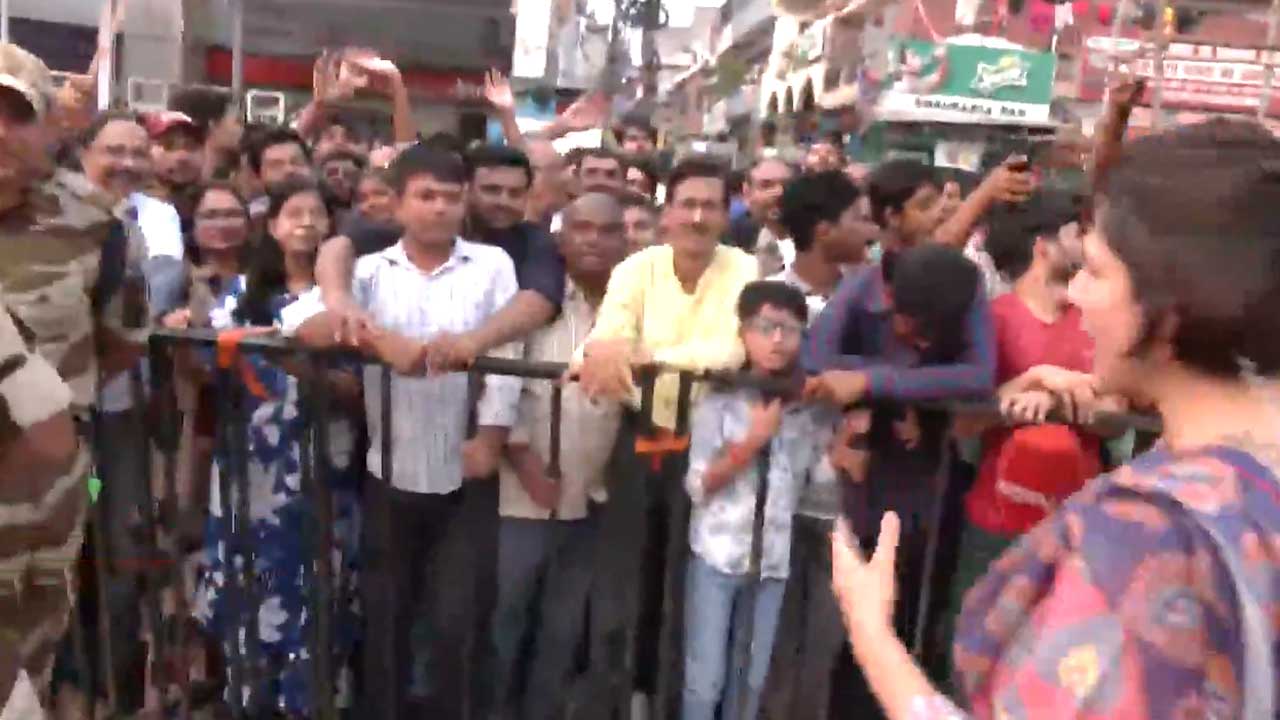 Massive Crowd Turns Out For PM Modi's Patna Roadshow: NDTV Ground Report