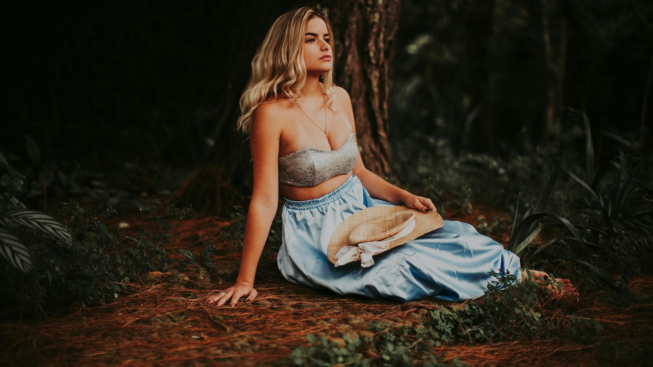 How To Style Maxi Skirts In Winter Without Looking Overdressed