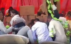 UP Mass Wedding Turns Chaotic As Crowd Rushes To Grab, Snatch Chips