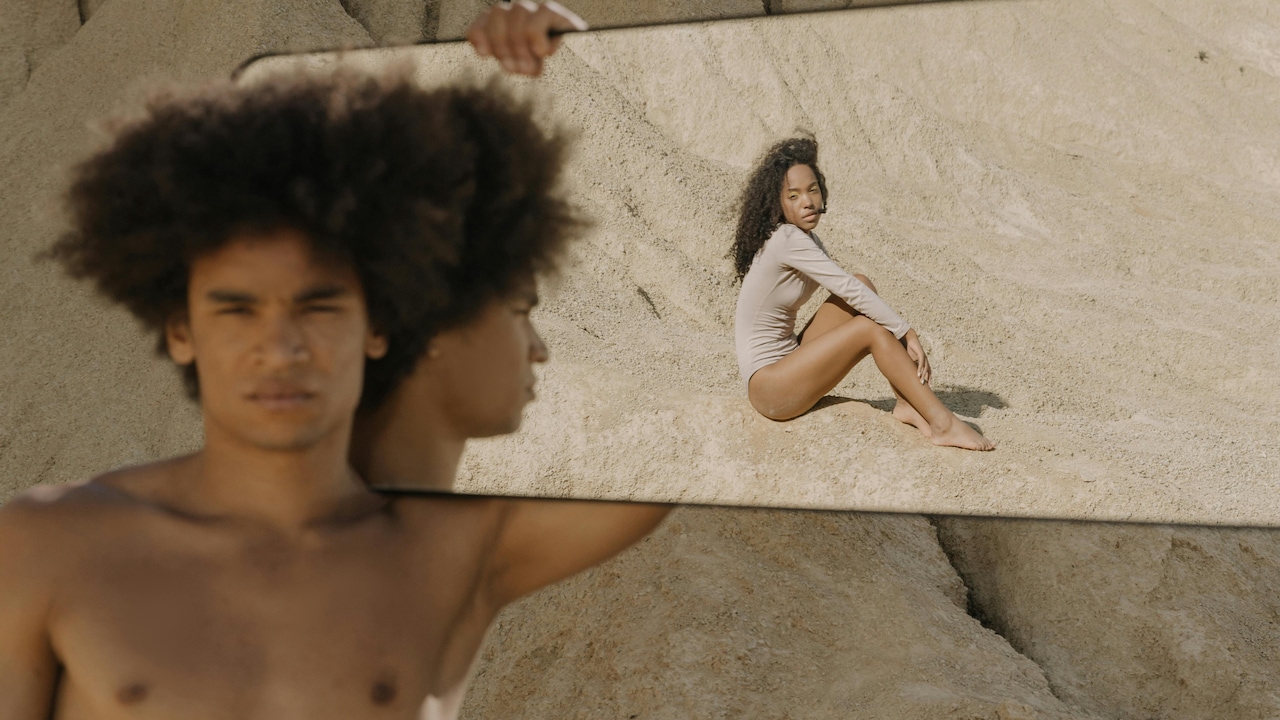 Why Your Mirror Looks Dirty Even After Cleaning: Right Way to Fix It