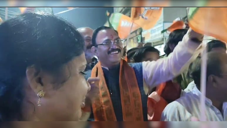 बिहार की जीत पर खूब थिरके मंत्री श्यामबिहारी,  गांधी चौक पर भोजपुरिया गानों पर जमकर लगाए ठुमके, Video Viral