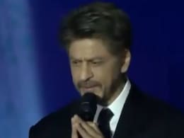 दिल्ली धमाके के 14 दिन बाद आया शाहरुख खान का रिएक्शन, बोले - बेगुनाह लोगों को...