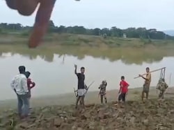 Bangladesh Nationals Confront Border Police In Assam&#039;s Sribhumi