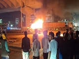 बिहार के गोपालगंज में भीड़ ने फूंकी पुलिस की गाड़ी, सड़क हादसे के बाद क्यों हुआ भारी बवाल ; जानिए बिहार के गोपालगंज में भीड़ ने फूंकी पुलिस की गाड़ी, सड़क हादसे के बाद क्यों हुआ भारी बवाल ; जानिए