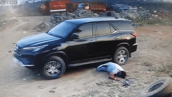 सिर में मारी गोली, सड़क पर फेंका और गाड़ी चढ़ाकर भागे... पुणे में दोस्त का मर्डर दहला देगा