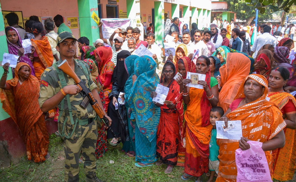 29 Poll Booths In Bengal Have 0 Dead, Duplicate Or Shifted Voters
