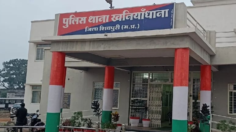 MP News: शिवपुरी में रेप पीड़िता चढ़ी पानी की टंकी, 5 दिन तक नहीं सुनी पुलिस, फिर दर्ज हुआ केस
