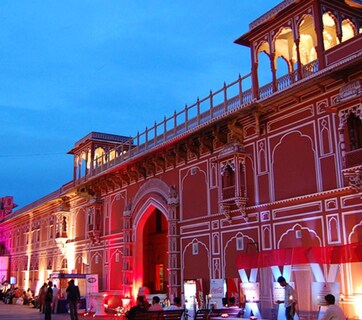 Jaipur Foundation Day 2025: 298 साल पहले कैसे बनी जयपुर दुनिया की सबसे सुनियोजित नगरी? 29 दरवाजों में छिपा है इसका वास्तु रहस्य