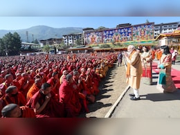 भूटान में PM मोदी बौद्ध धर्म के महाकुंभ 'कालचक्र' में हुए शामिल, विश्व शांति के लिए की प्रार्थना- तस्वीरें
