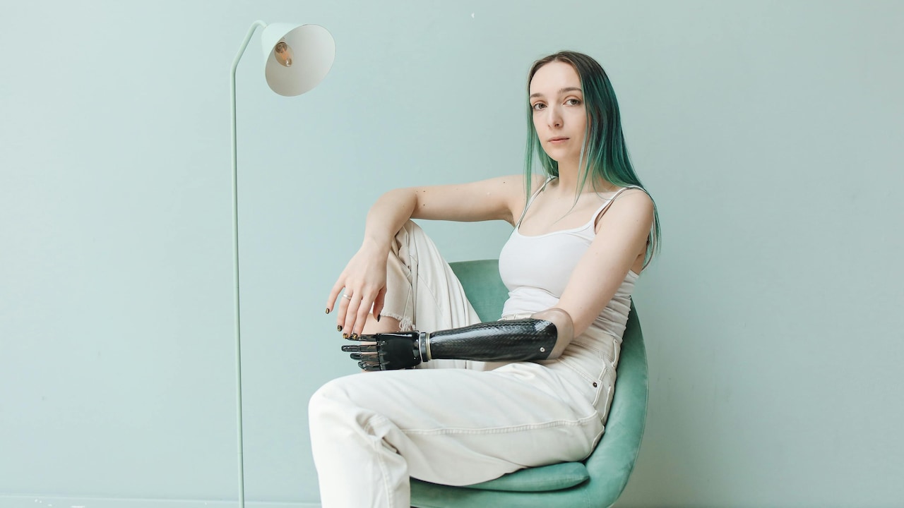 Get a statement blouse for your loose fit trousers to make them blend beautifully;