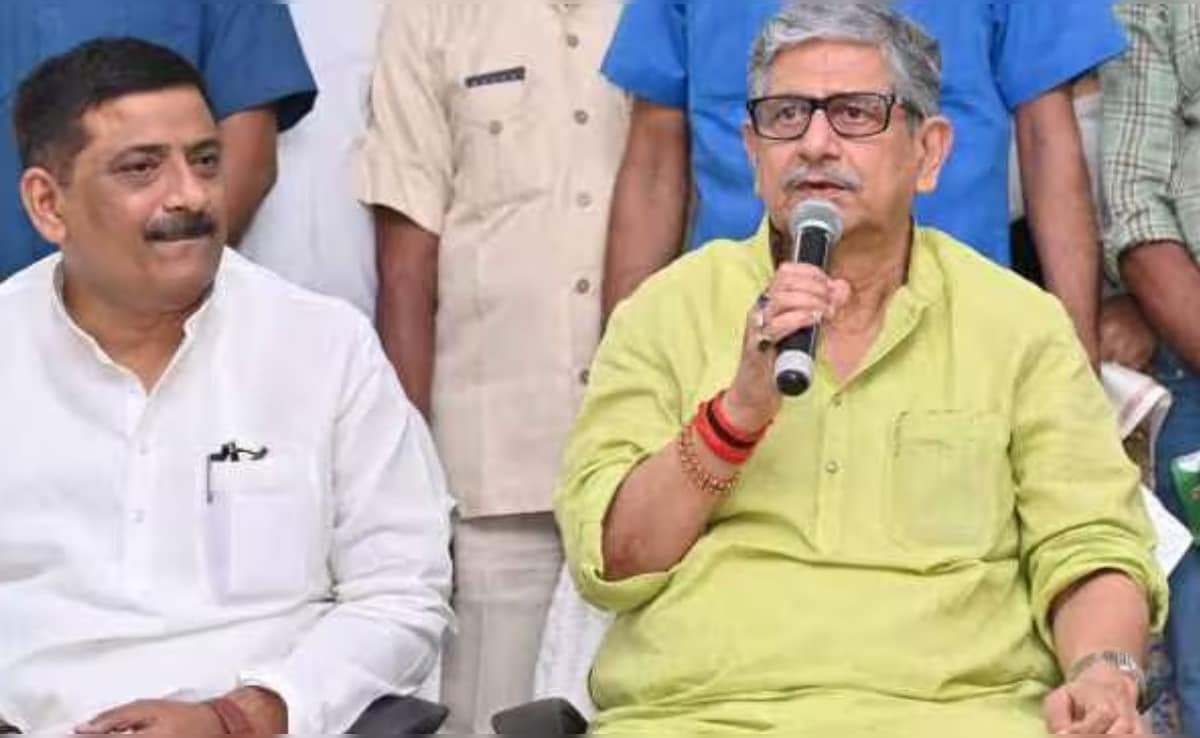 बिहार की नई सरकार: दिल्ली पहुंचे ललन सिंह और संजय झा, मंत्रियों की सूची पर BJP नेताओं से करेंगे चर्चा