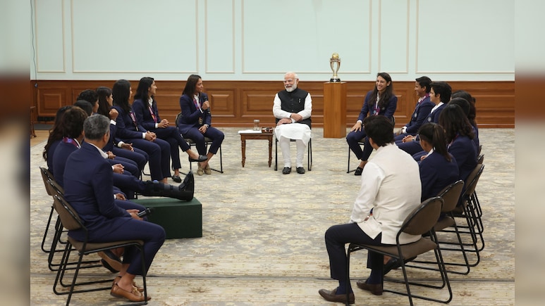 कैच के बाद बॉल जेब में क्यों रख लिया था? कैप्टन हरमनप्रीत ने पीएम मोदी के सामने खोला राज