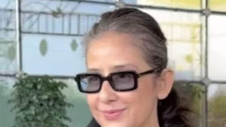 55 साल की मनीषा कोइराला सफेद बालों और सादे लुक पोज करती आईं नजर, फैन्स बोले- इसे कहते हैं नैचुरल ब्यूटी