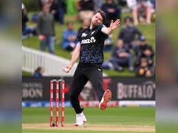 W,W,W जैकब डफी ने 1 ओवर में 3 विकेट लेकर वर्ल्ड क्रिकेट में मचाई सनसनी, VIDEO