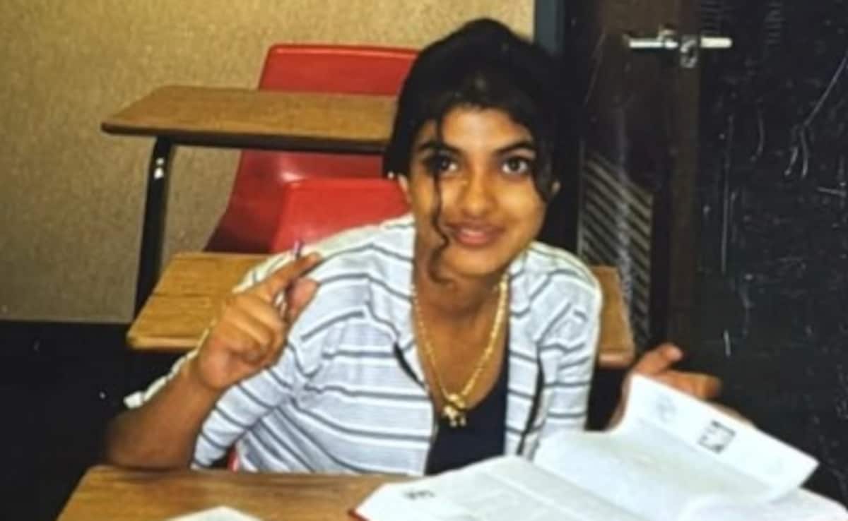 Rare Picture Of Priyanka Chopra From Her School Days In The US Goes Viral. Reddit Reacts