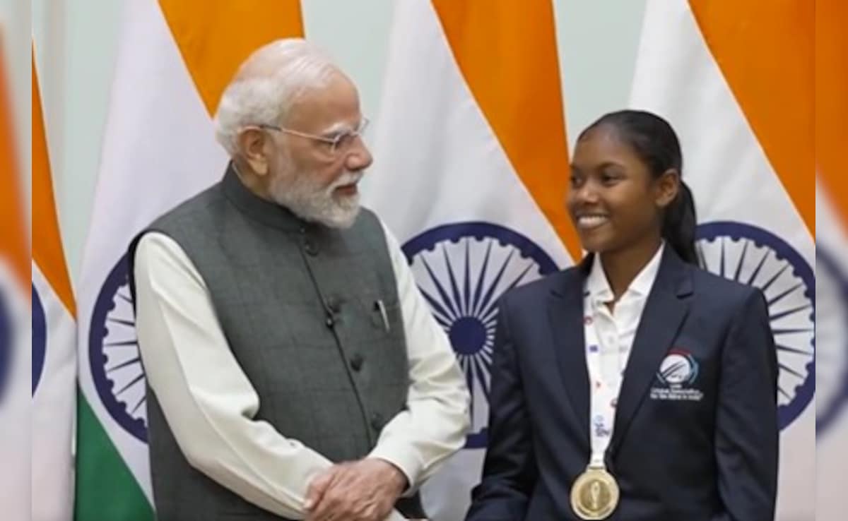 अच्छा ये पॉलिटिक्स जैसा है.. सबके सब ऑलराउंडर.. जब चैंपियन से मिल पीएम मोदी ने पूछे अनोखे सवाल, VIDEO