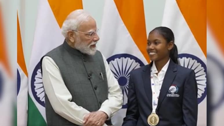 अच्छा ये पॉलिटिक्स जैसा है.. सबके सब ऑलराउंडर.. जब चैंपियन से मिल पीएम मोदी ने पूछे अनोखे सवाल, VIDEO