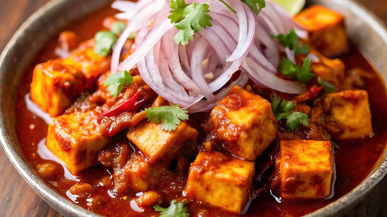 30 दिनों तक रोजाना कच्चा प्याज खाने से क्या होगा? सावधान, नतीजे उड़ा देंगे होश