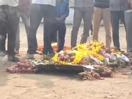 Madhya Pradesh Farmers Hold 'Funeral' For Onions As Prices Crash