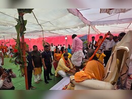 Chhattisgarh News: रायपुर में 240 लोगों की 'घर वापसी', जगद्गुरु रामानंदाचार्य महाराज के कार्यक्रम में फिर हिूंद धर्म में लौटे