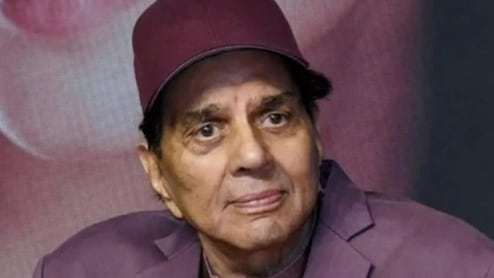 Dharmendra Health Update : अभिनेता धर्मेंद्र यांची प्रकृती कशी आहे? निधनाबद्दलच्या वृत्ताचं सत्य आलं समोर