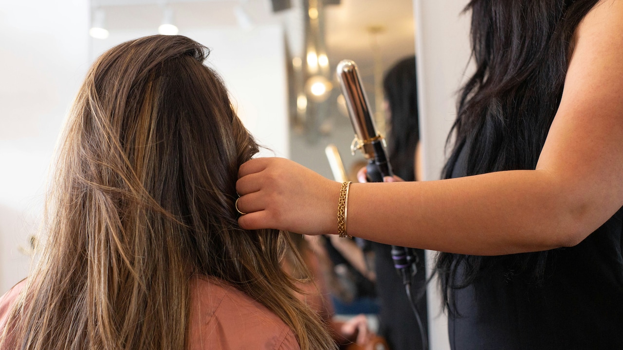 Best Hair Curlers Under ₹1,500 to Buy In The Flipkart Black Friday Sale Best Hair Curlers Under ₹1,500 to Buy In The Flipkart Black Friday Sale