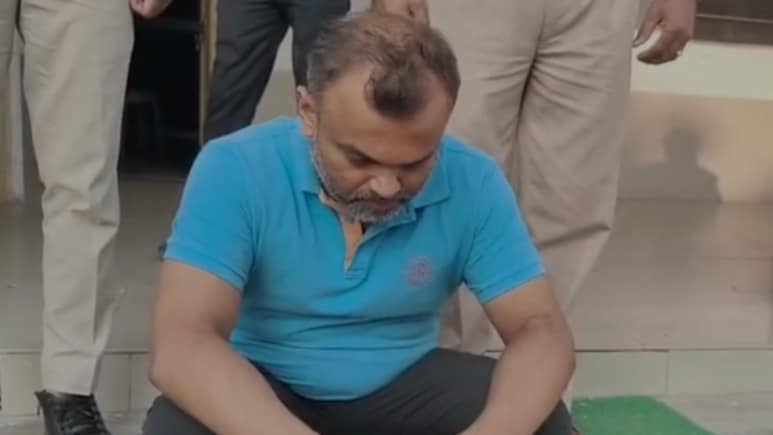 बाड़मेर पुलिस की बड़ी सफलता, MD ड्रग फैक्ट्री नेटवर्क का मुख्य सप्लायर रोहन प्रभाकर गिरफ्तार बाड़मेर पुलिस की बड़ी सफलता, MD ड्रग फैक्ट्री नेटवर्क का मुख्य सप्लायर रोहन प्रभाकर गिरफ्तार