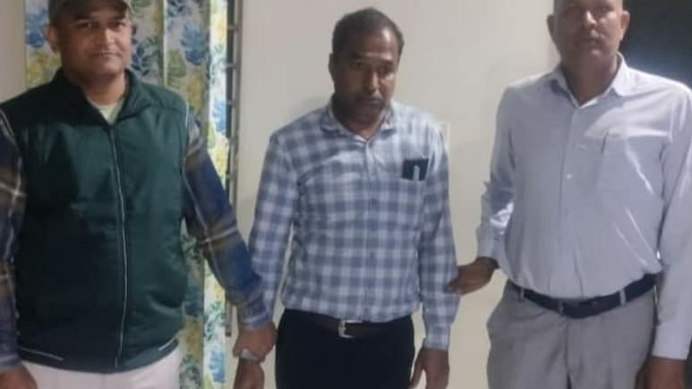 ACB Action: लैंड रिकॉर्ड इंस्पेक्टर 700000 रुपये रिश्वत लेते रंगे हाथ गिरफ्तार, जाल बिछाकर किया गया ट्रैप