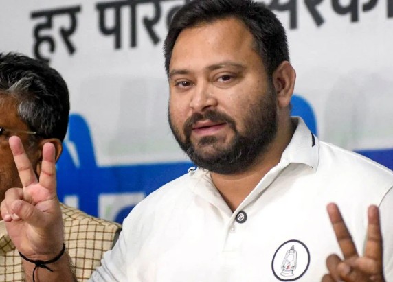 तेजस्वी यादव ने राघोपुर से दर्ज की जीत, सतीश कुमार राय को बड़े अंतर से हराया